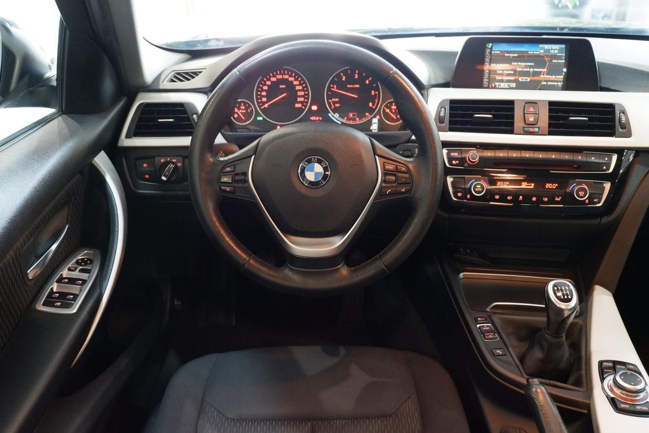 BMW Serie 3 318d - Foto 10