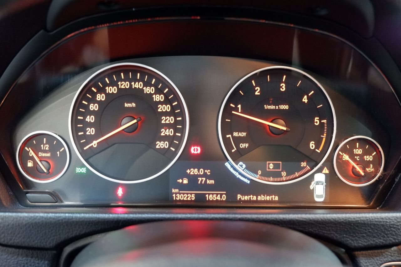 BMW Serie 3 318d - Foto 24