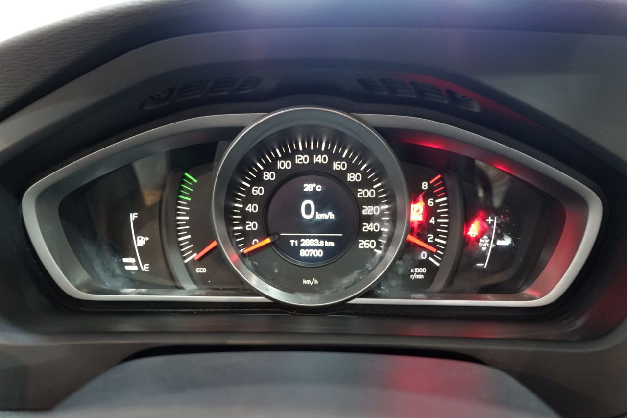 Volvo V40 5p T2 Kinetic - Foto 18