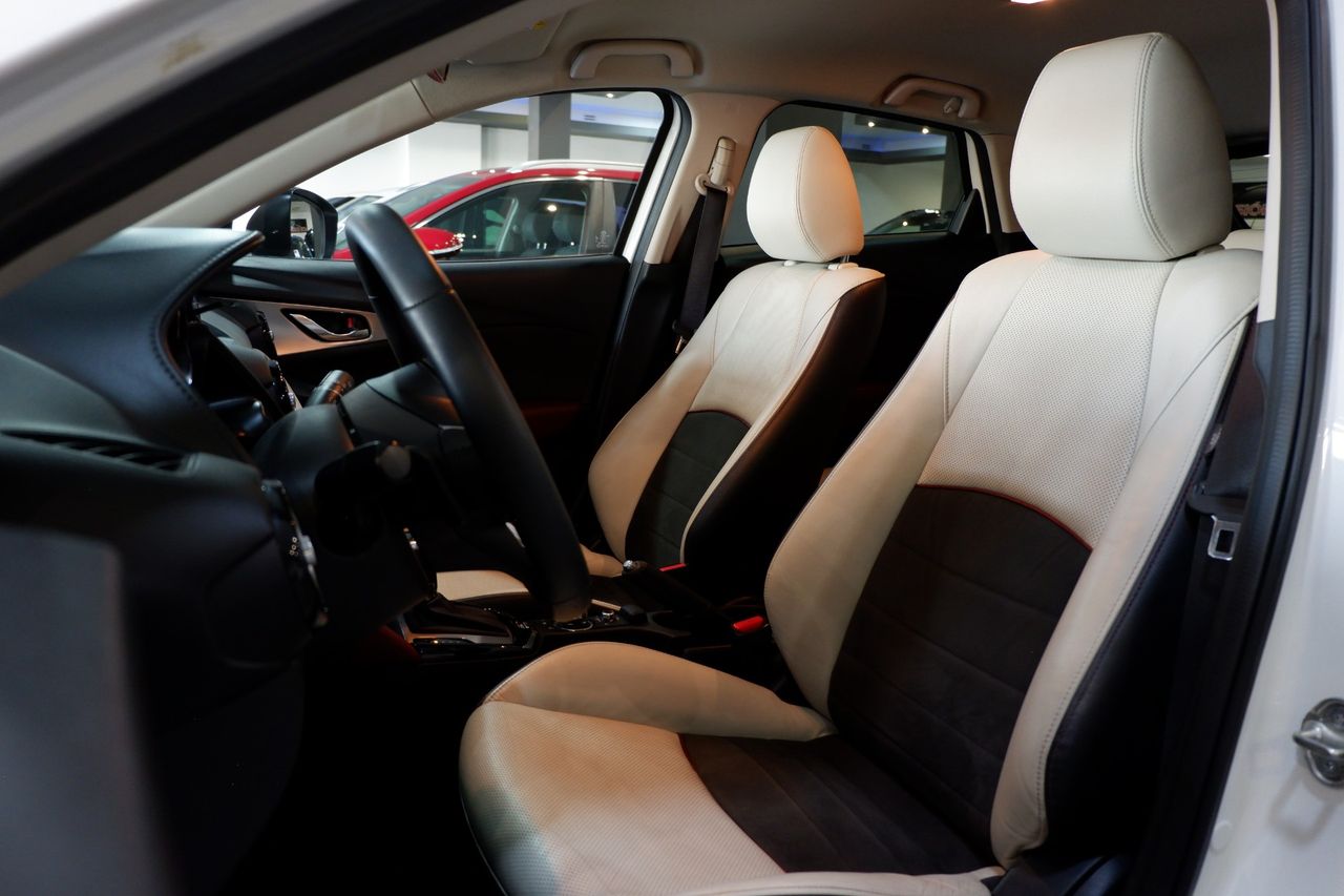 Mazda CX-3 Luxury 2.0 150 CV AWD Aut. - Foto 13