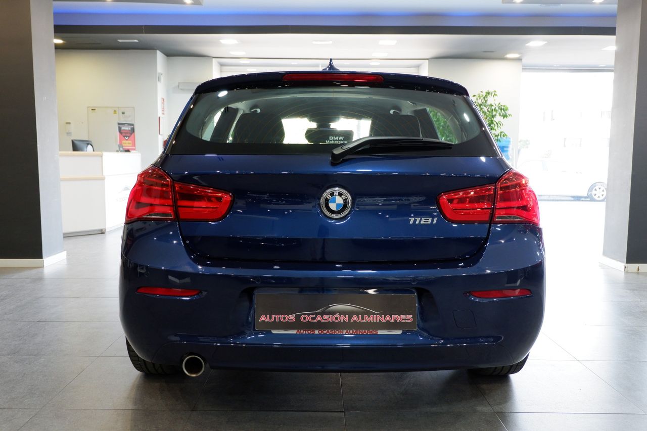 BMW Serie 1 118i 5p Aut. - Foto 6