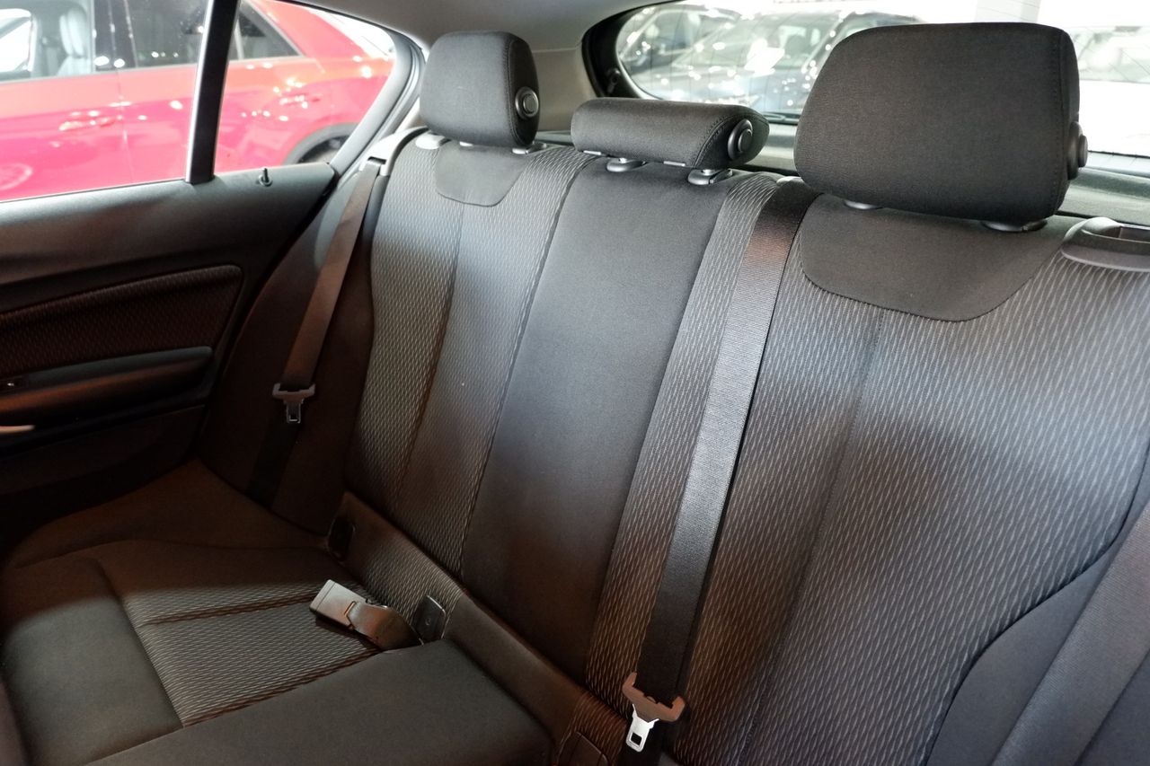 BMW Serie 1 118i 5p Aut. - Foto 8