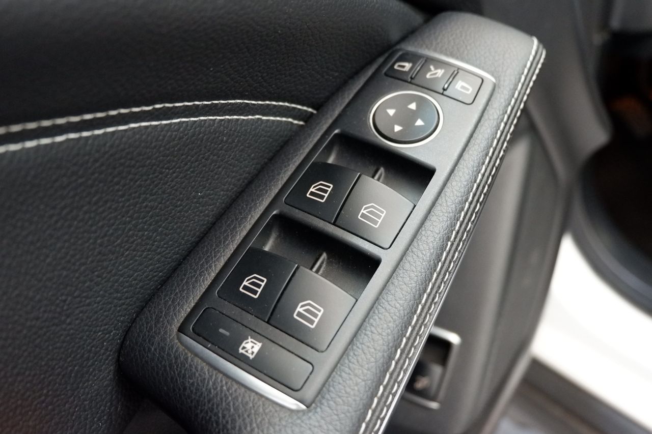 Mercedes GLA 180 - Foto 11