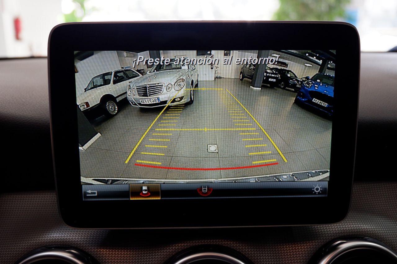 Mercedes GLA 180 - Foto 21