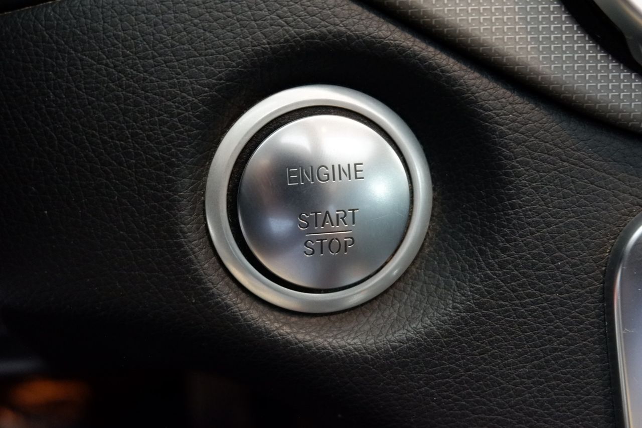 Mercedes GLA 180 - Foto 22