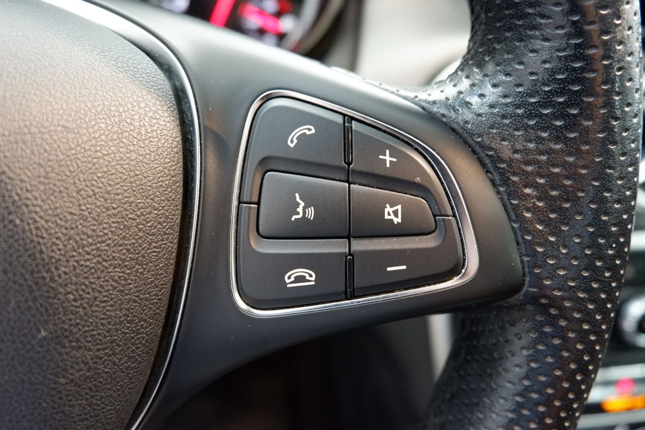 Mercedes GLA 180 - Foto 26