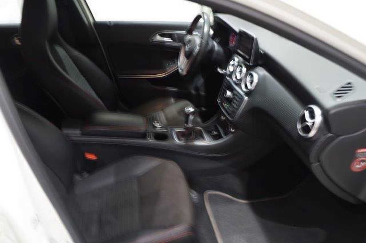 mercedes clase a 2015 / foto grande (2)