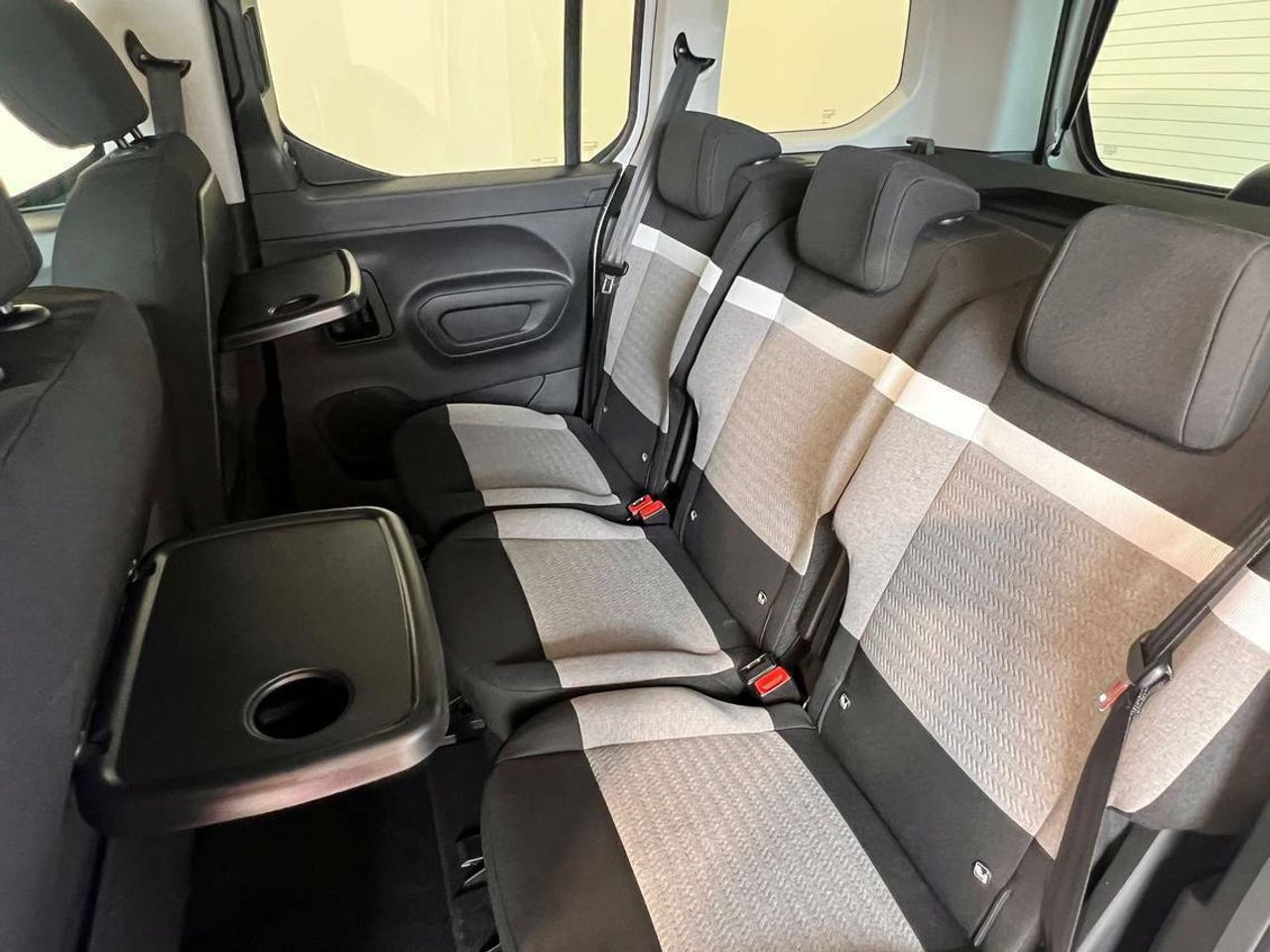 Citroën Berlingo Shine Talla M ë-Berlingo 50 kWh SHINE - foto 12