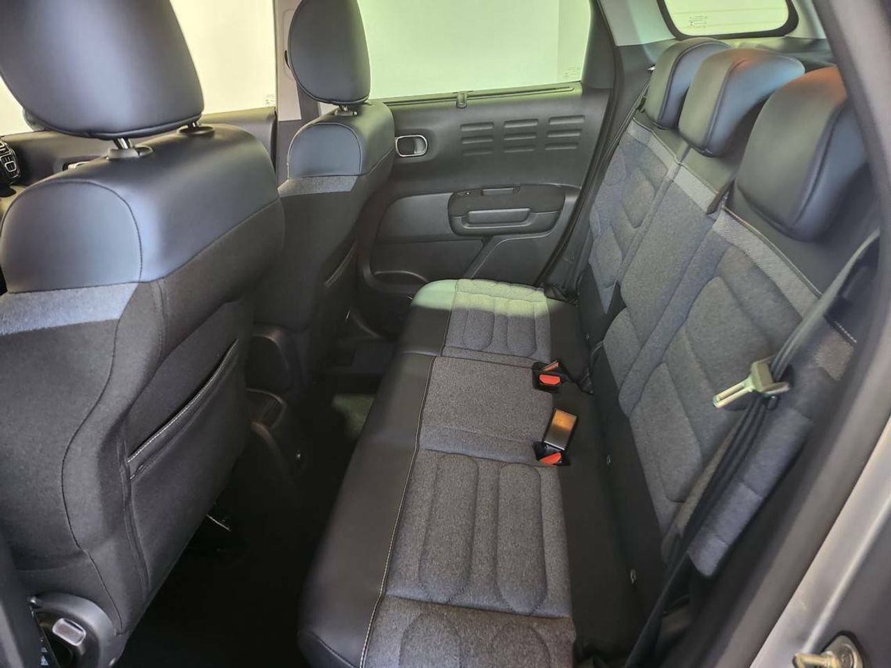 Citroën C3 Aircross Shine BlueHDi 88kW (120CV) S&S EAT6 - foto 12