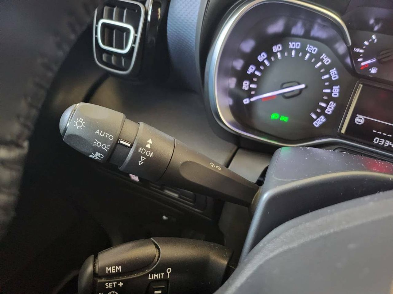 Citroën C3 Aircross Shine BlueHDi 88kW (120CV) S&S EAT6 - foto 17