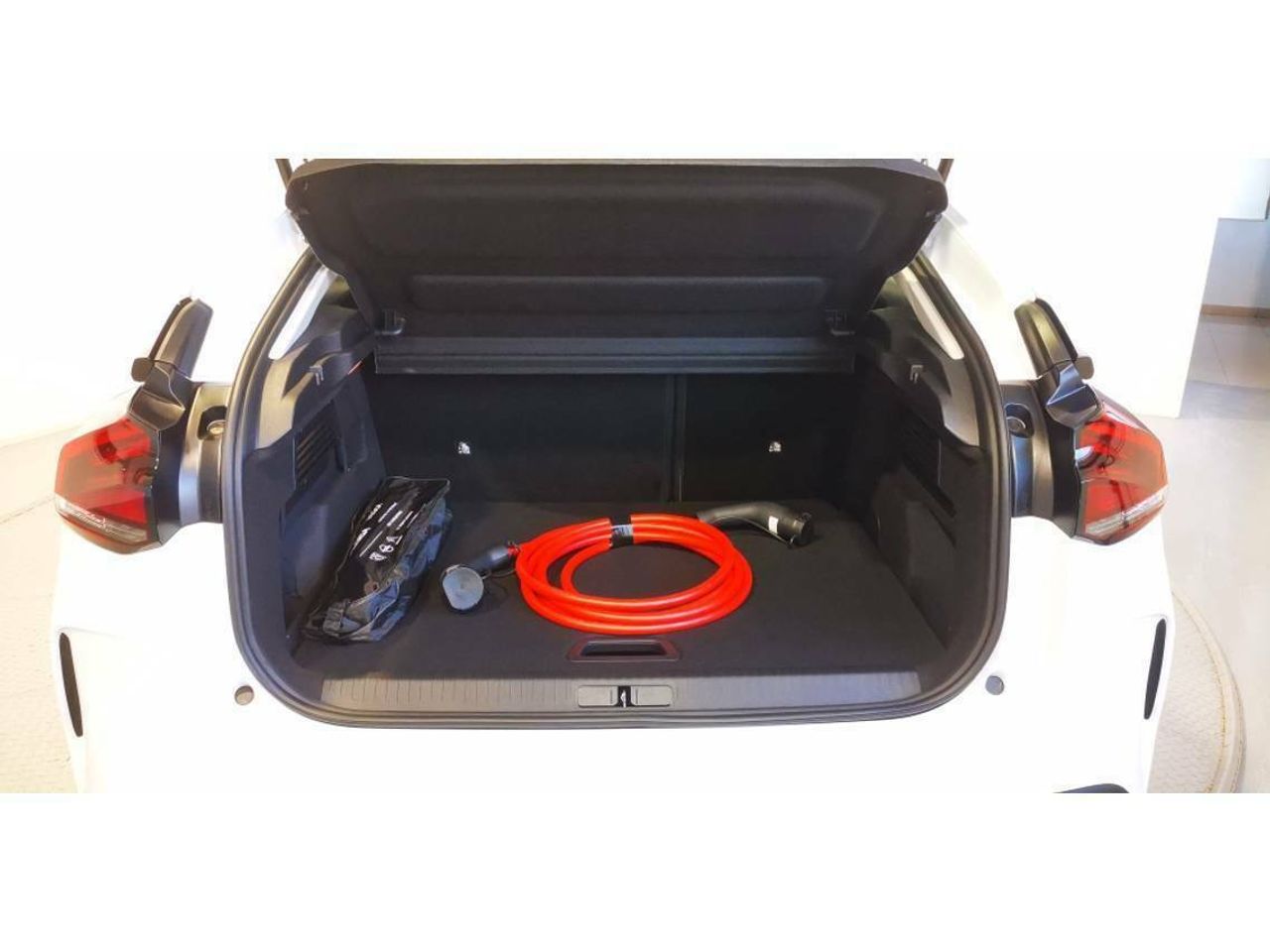 Citroën C4 Feel Pack ë-C4 eléctrico 100kW - foto 7