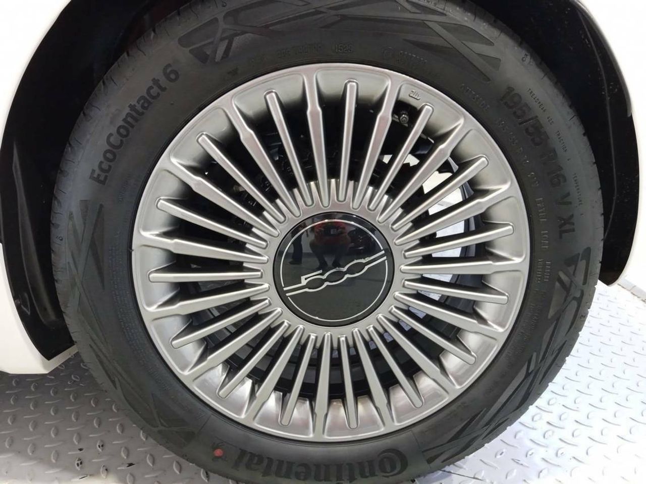 Fiat 500 Monotrim Hb 320km 85kW (118CV)+Style+Com - foto 13