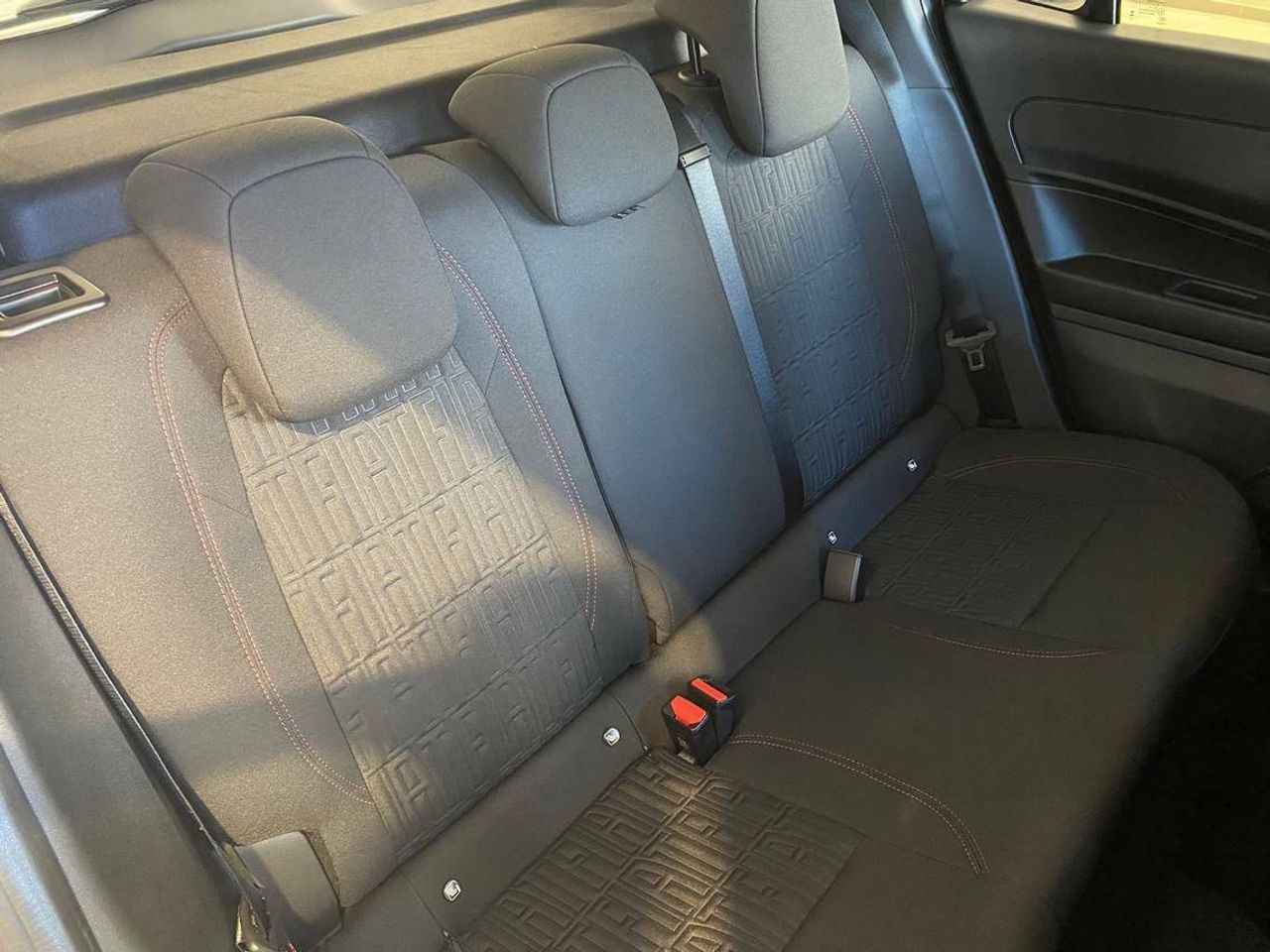 Fiat 600 RED 600e   54kwh 115kw (156cv) - foto 13