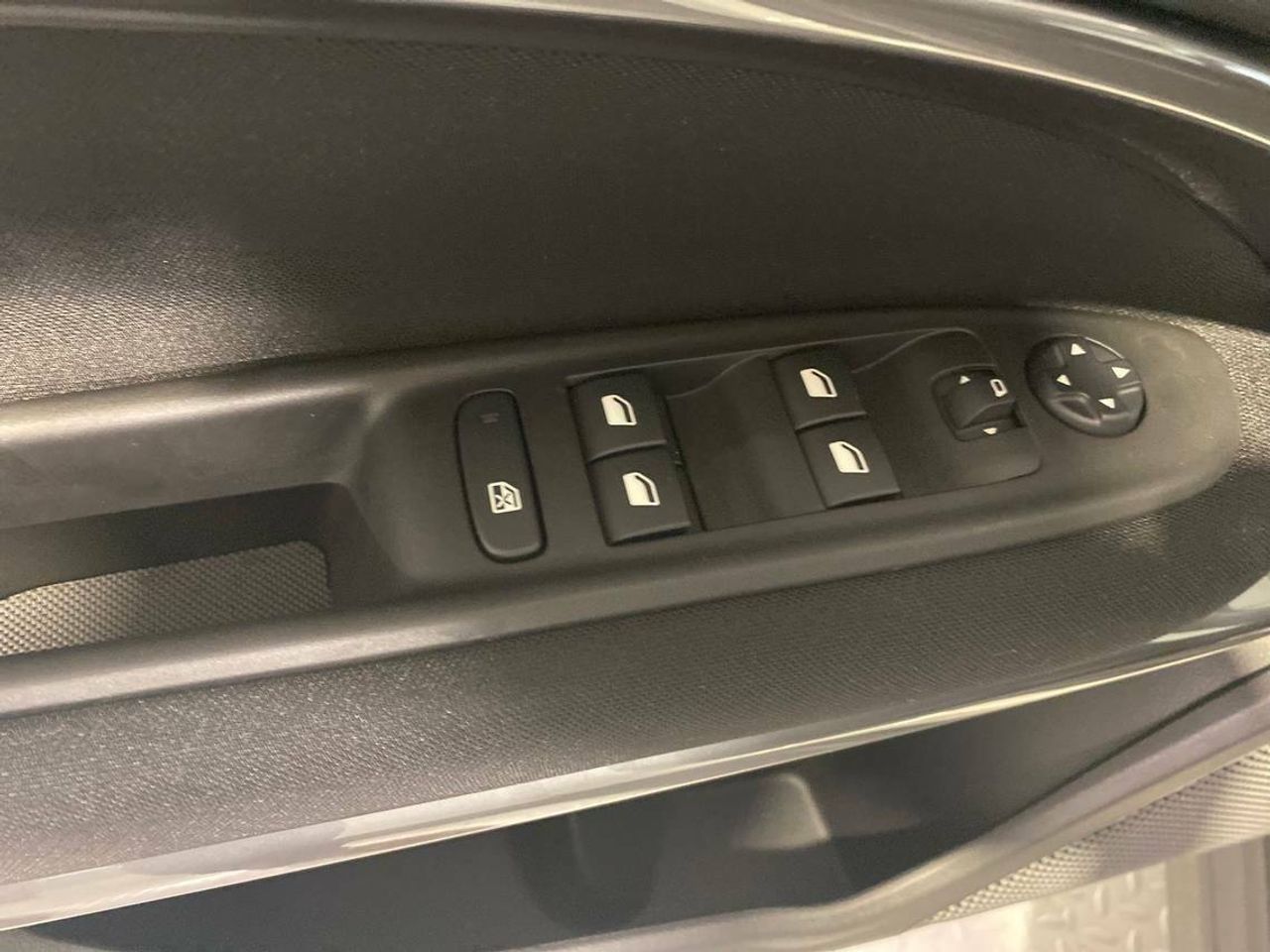 Fiat 600 RED 600e   54kwh 115kw (156cv) - foto 15