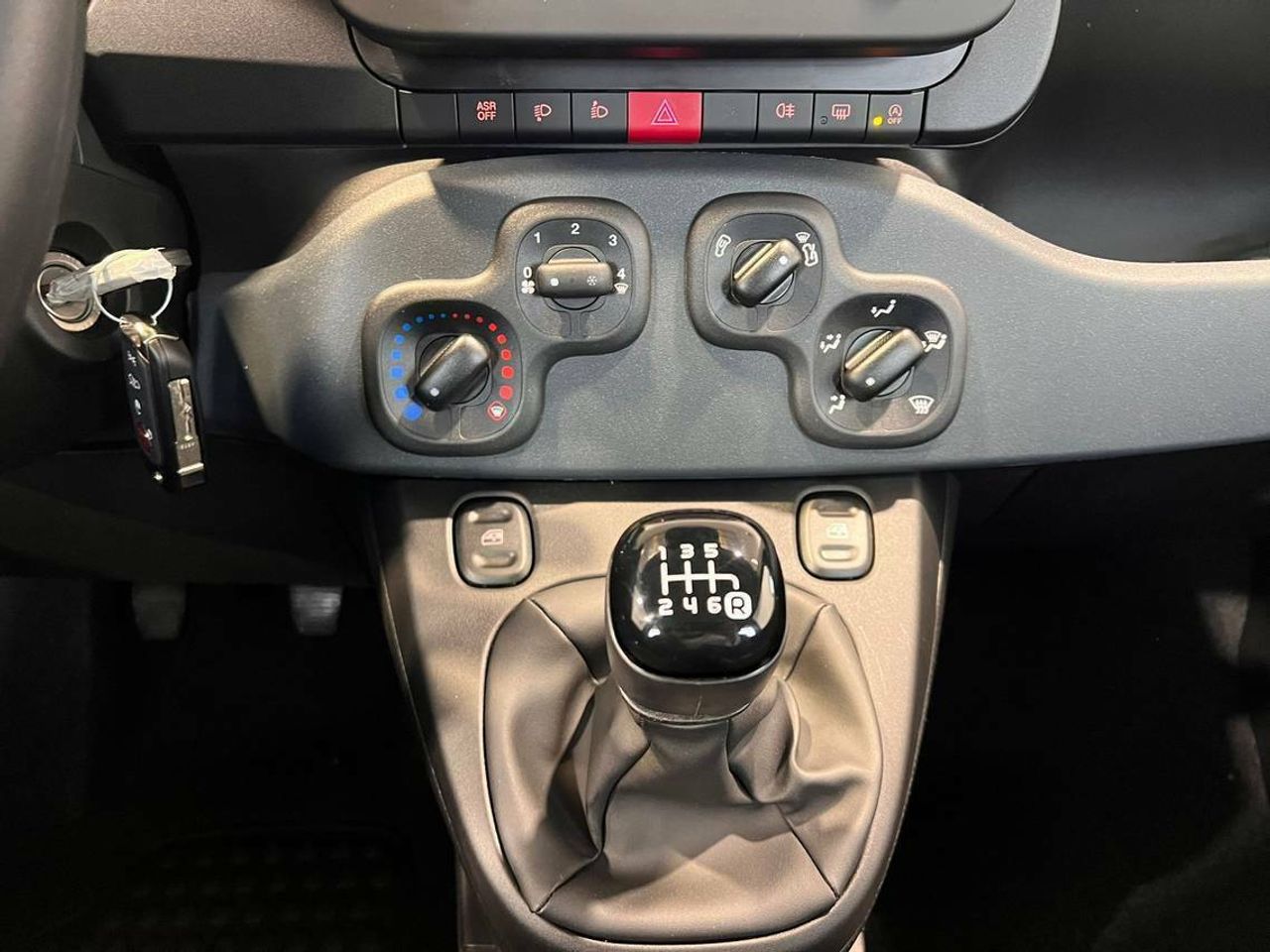 Fiat Panda Panda Urban Hybrid 1.0 51kw (70CV) - foto 17