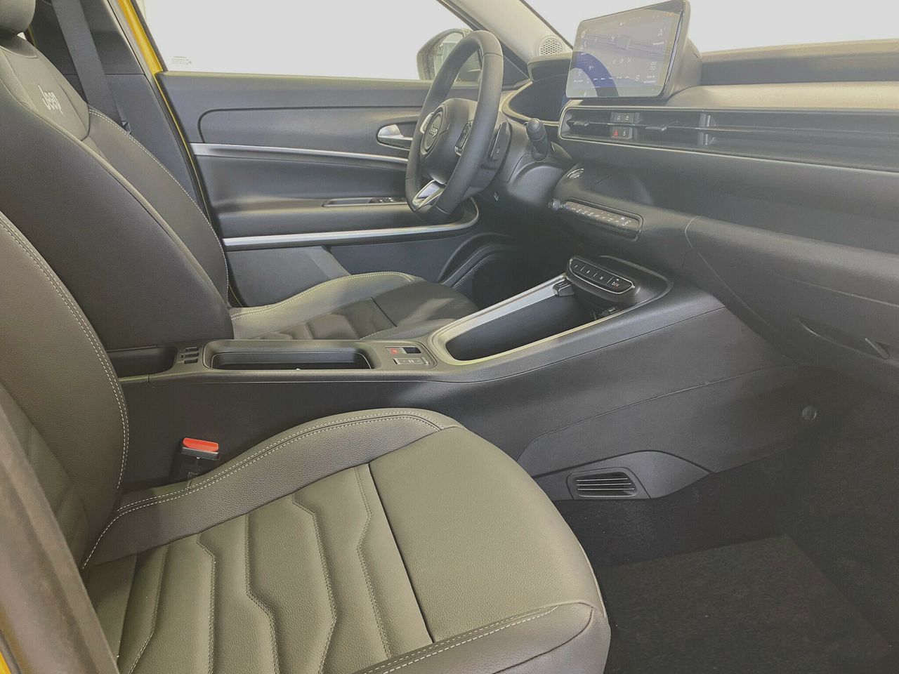 Jeep Avenger 1.2 eHybrid 74kW (100CV) Summit - foto 11