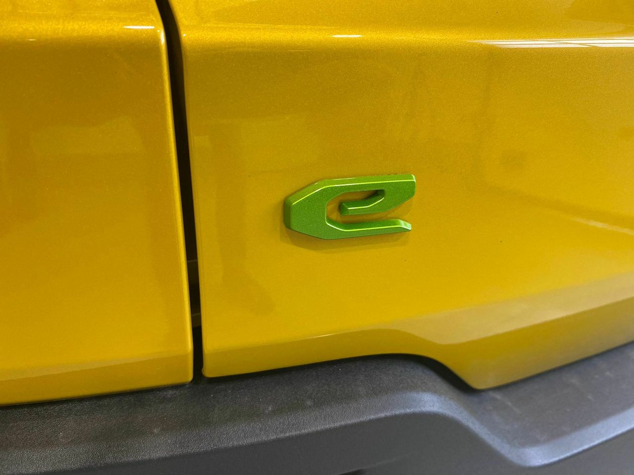 Jeep Avenger 1.2 eHybrid 74kW (100CV) Summit - foto 22