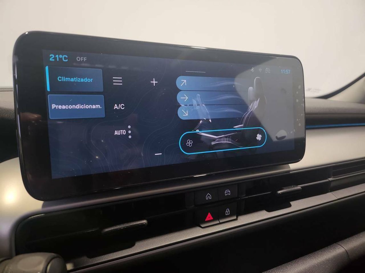 Jeep Avenger Summit BEV 115kW (156CV) - foto 31