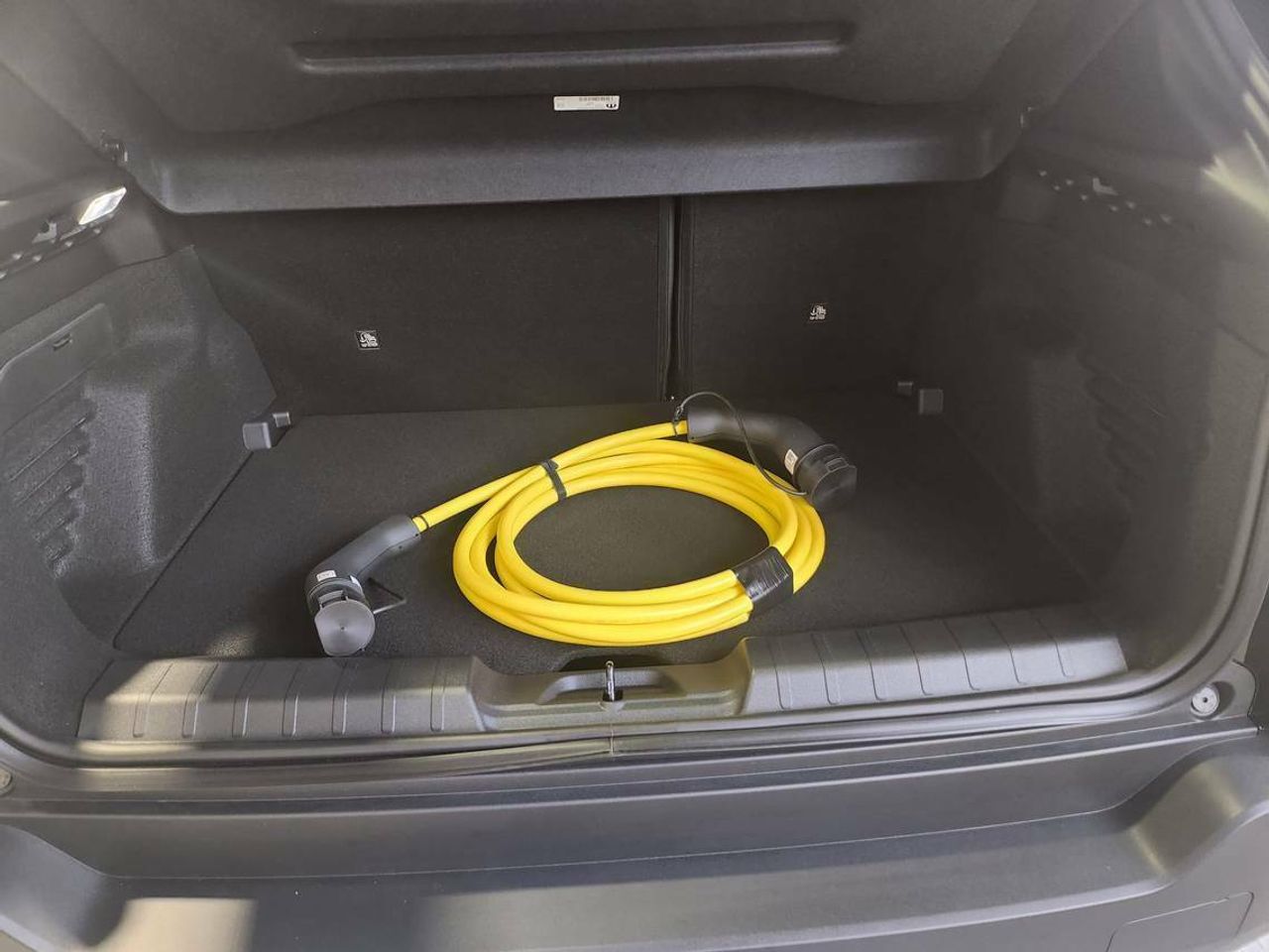 Jeep Avenger Summit BEV 115kW (156CV) - foto 8