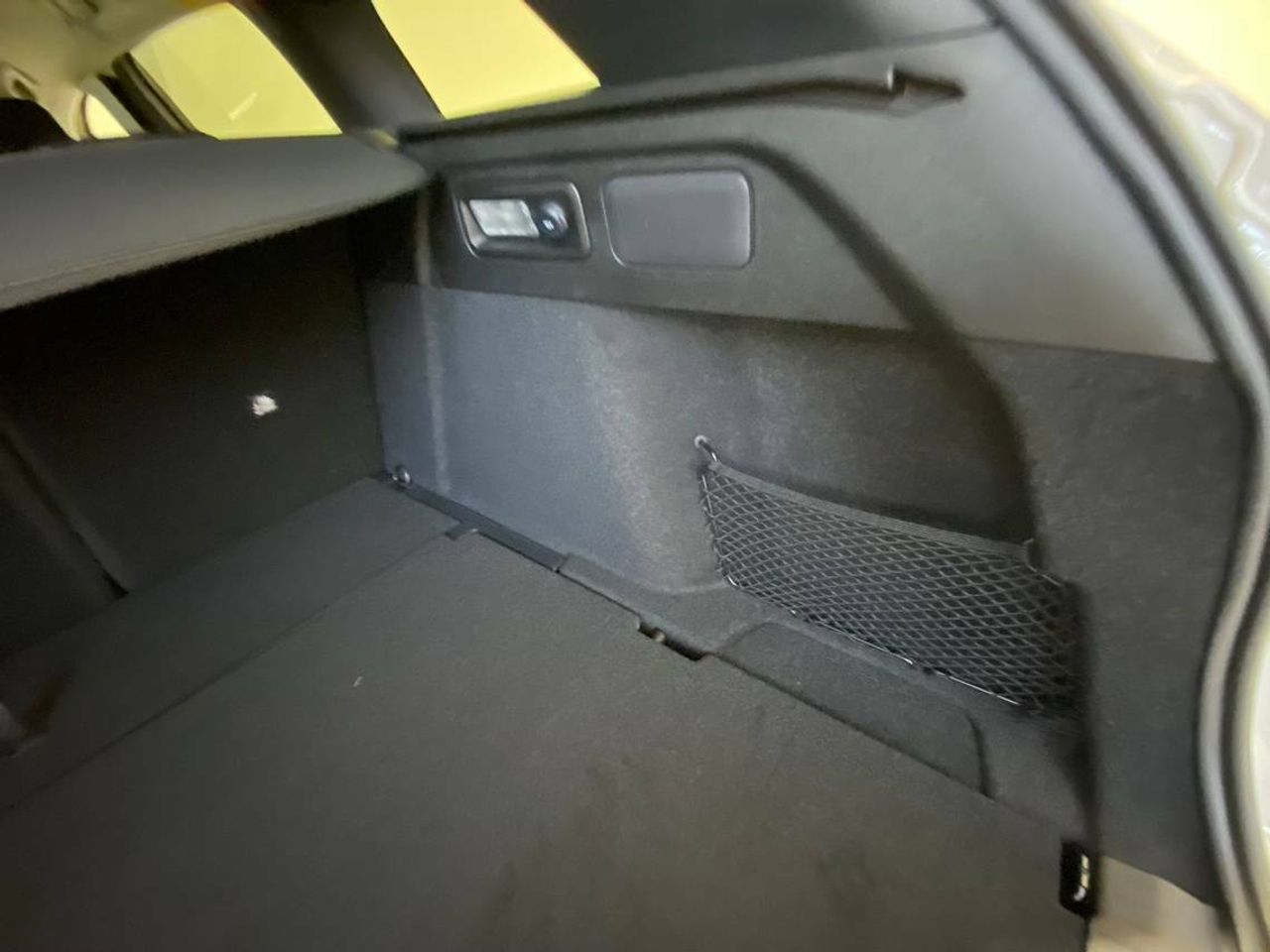 Opel Astra Edition 1.2T XHT Hybrid 100kW   eDCT - foto 9