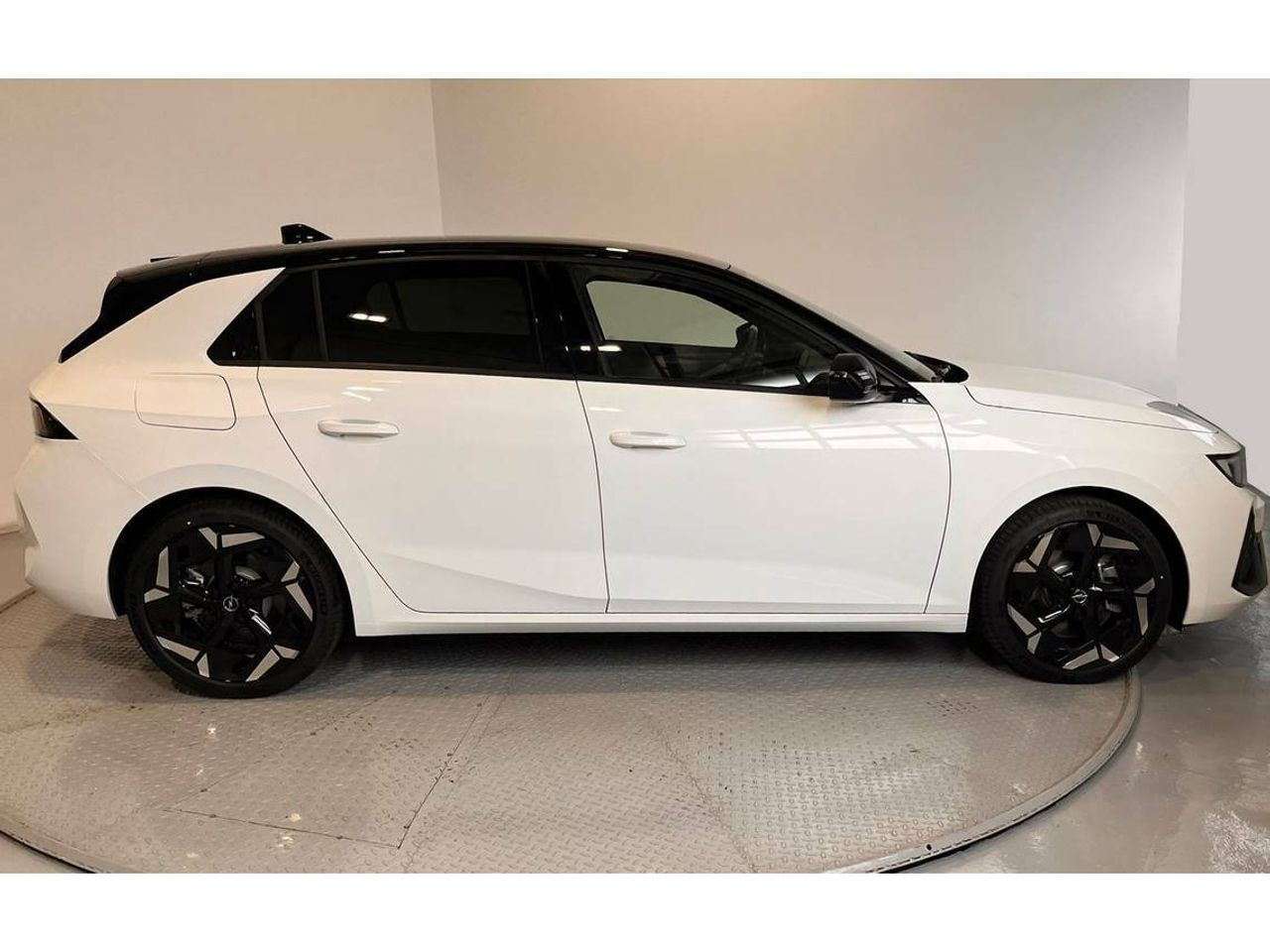 Opel Astra GSE 1.6T Plug-in Hybrid 165kW (225CV)   Aut - foto 4