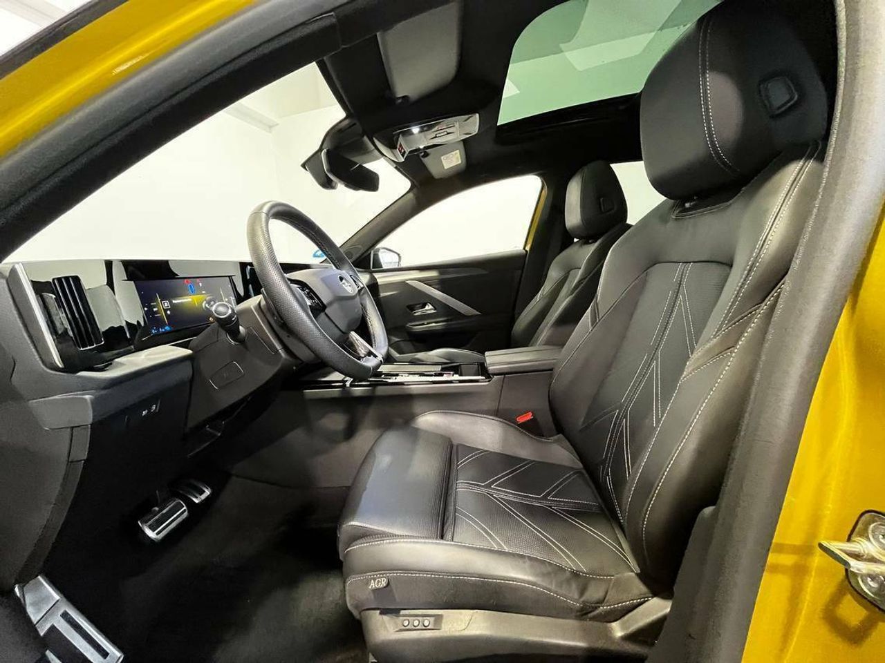 Opel Astra Ultimate 1.6T Hybrid 132kW (180CV)   Auto - foto 11