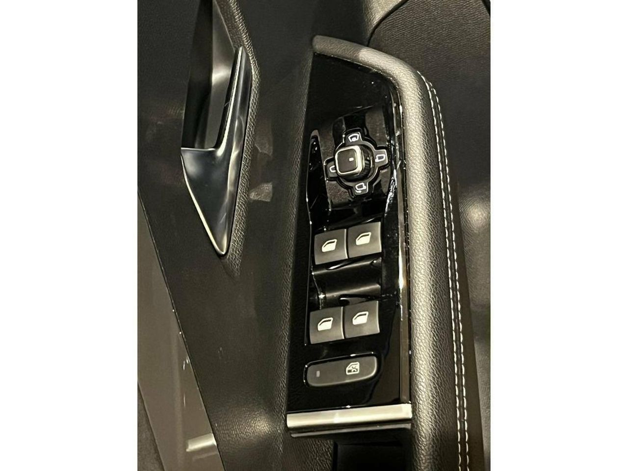 Opel Astra Ultimate 1.6T Hybrid 132kW (180CV)   Auto - foto 15