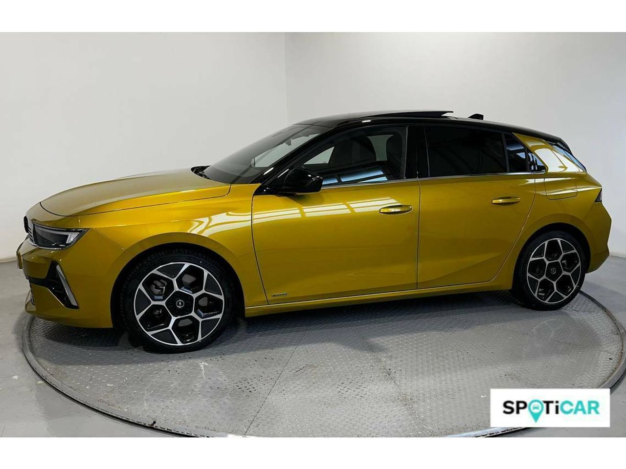 Opel Astra Ultimate 1.6T Hybrid 132kW (180CV)   Auto - foto 9