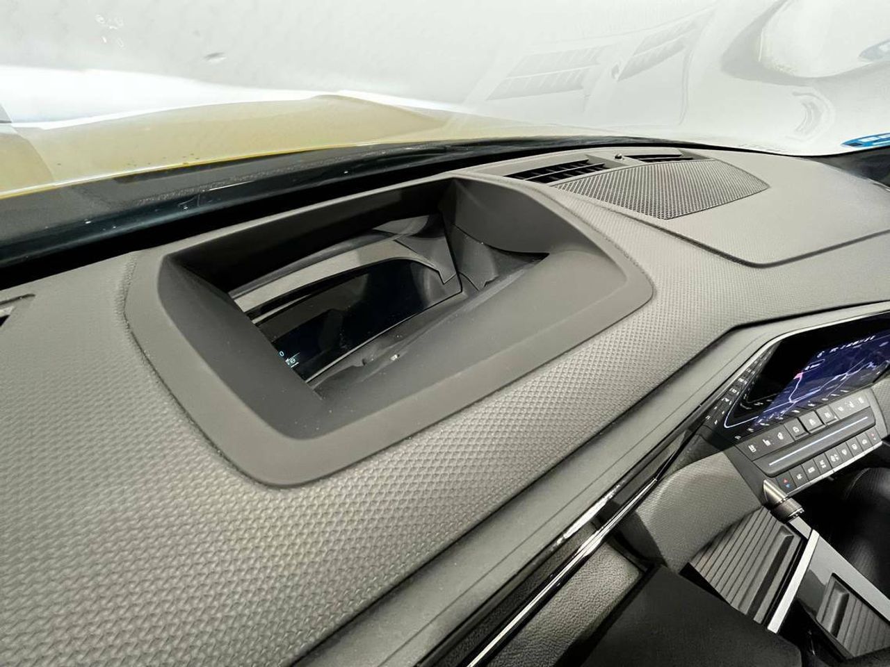 Opel Astra Ultimate 1.6T Hybrid 132kW (180CV)   Auto - foto 17