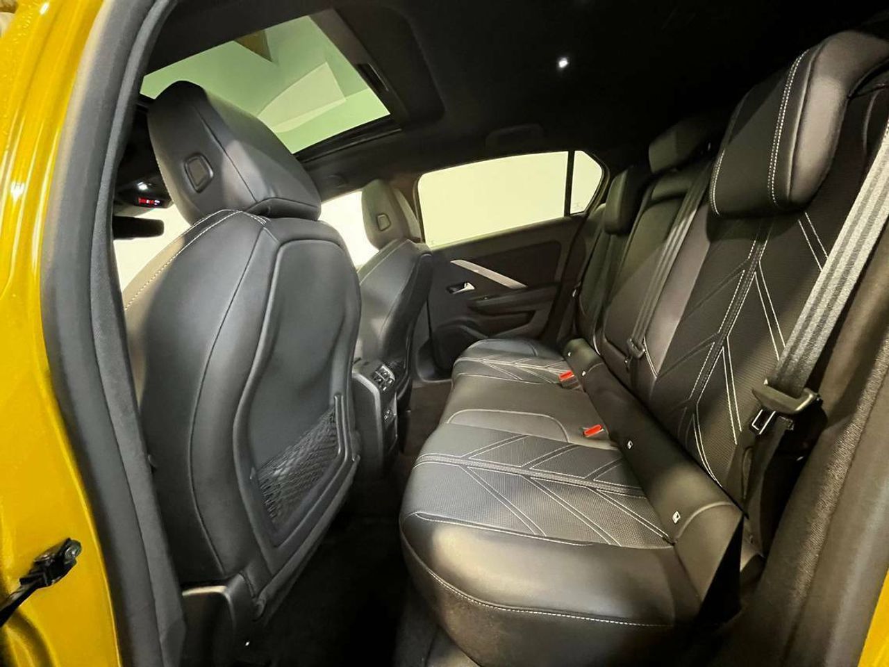 Opel Astra Ultimate 1.6T Hybrid 132kW (180CV)   Auto - foto 13