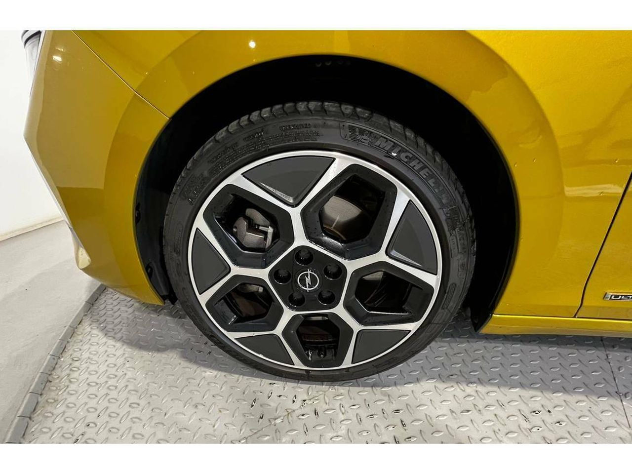 Opel Astra Ultimate 1.6T Hybrid 132kW (180CV)   Auto - foto 14