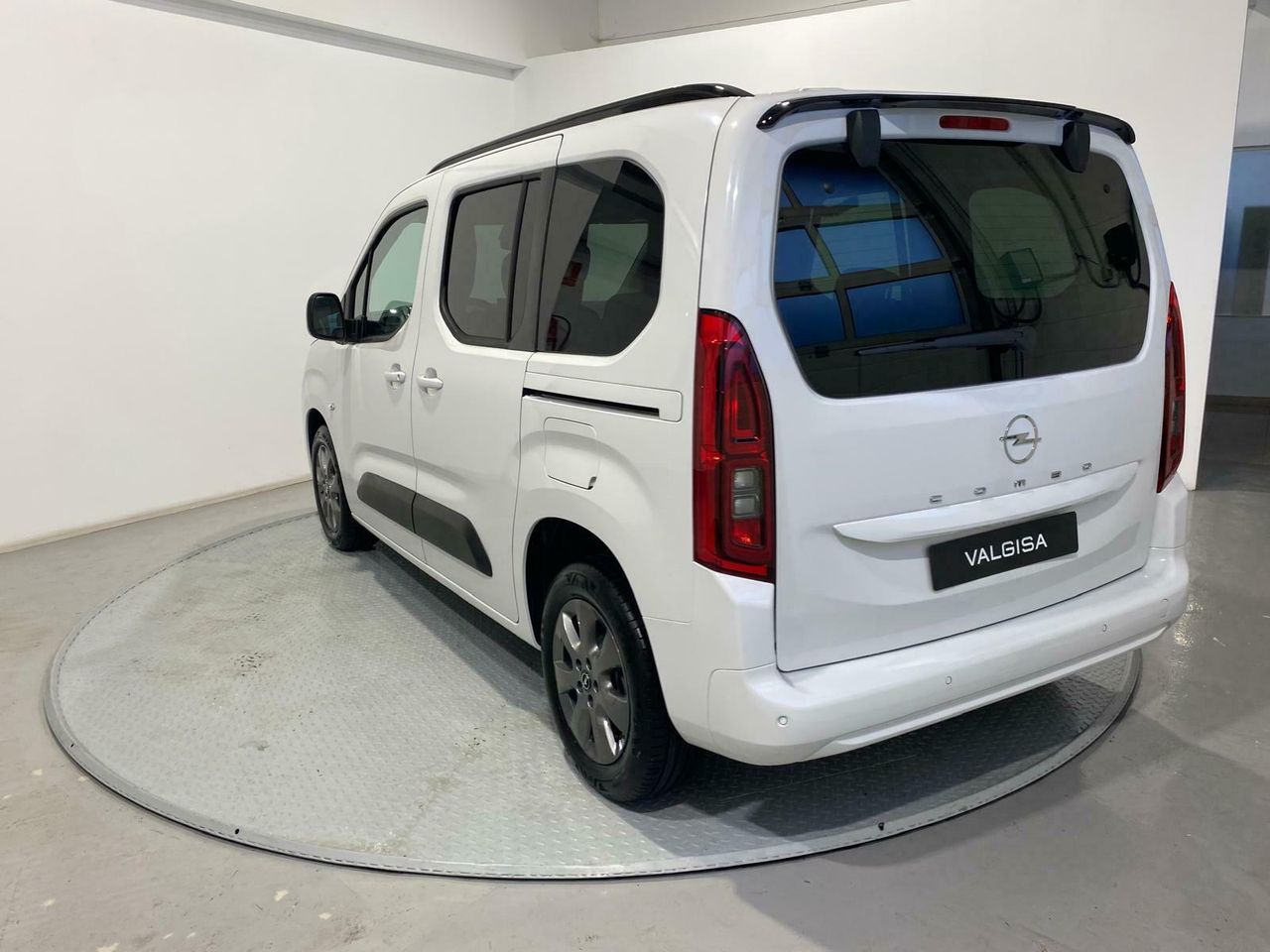 Opel Combo 100 Cv 1.5 Td S/S MT6 €6.4 - foto 9