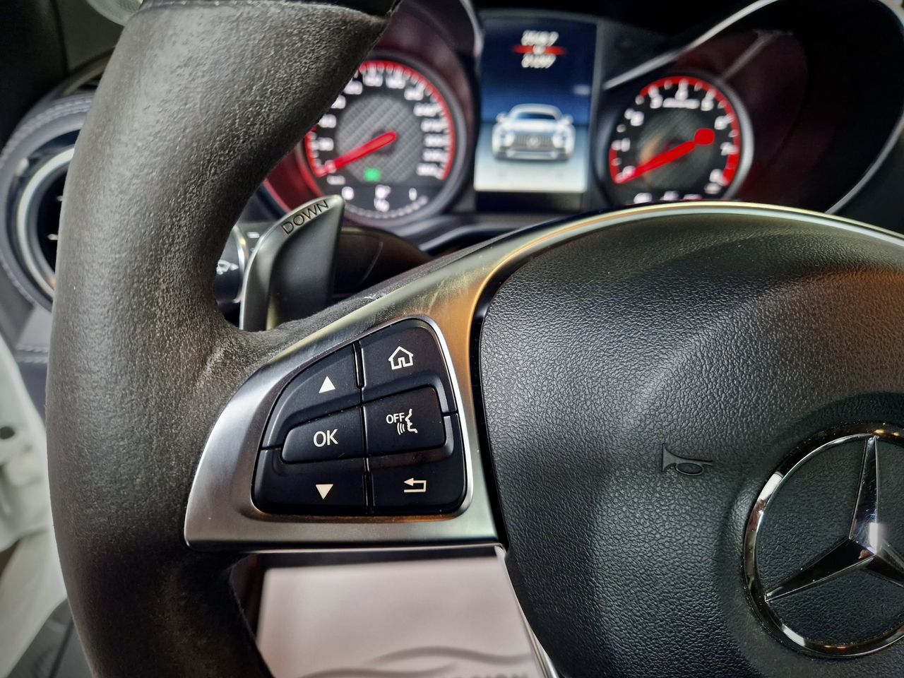 Mercedes AMG-GT  S.  - Foto 12