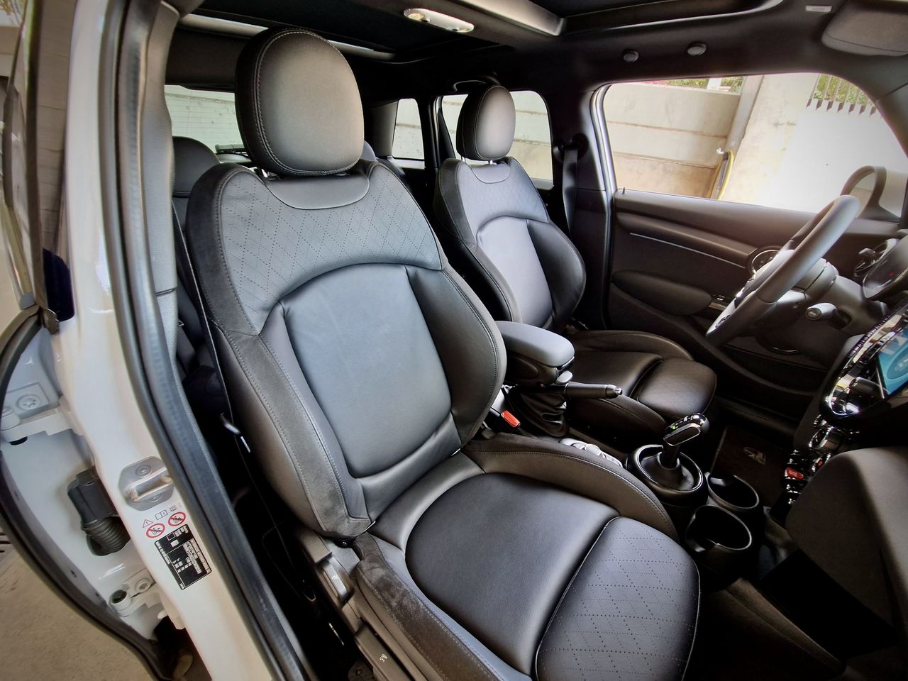 MINI 5 Puertas COOPER YOURS  - Foto 7