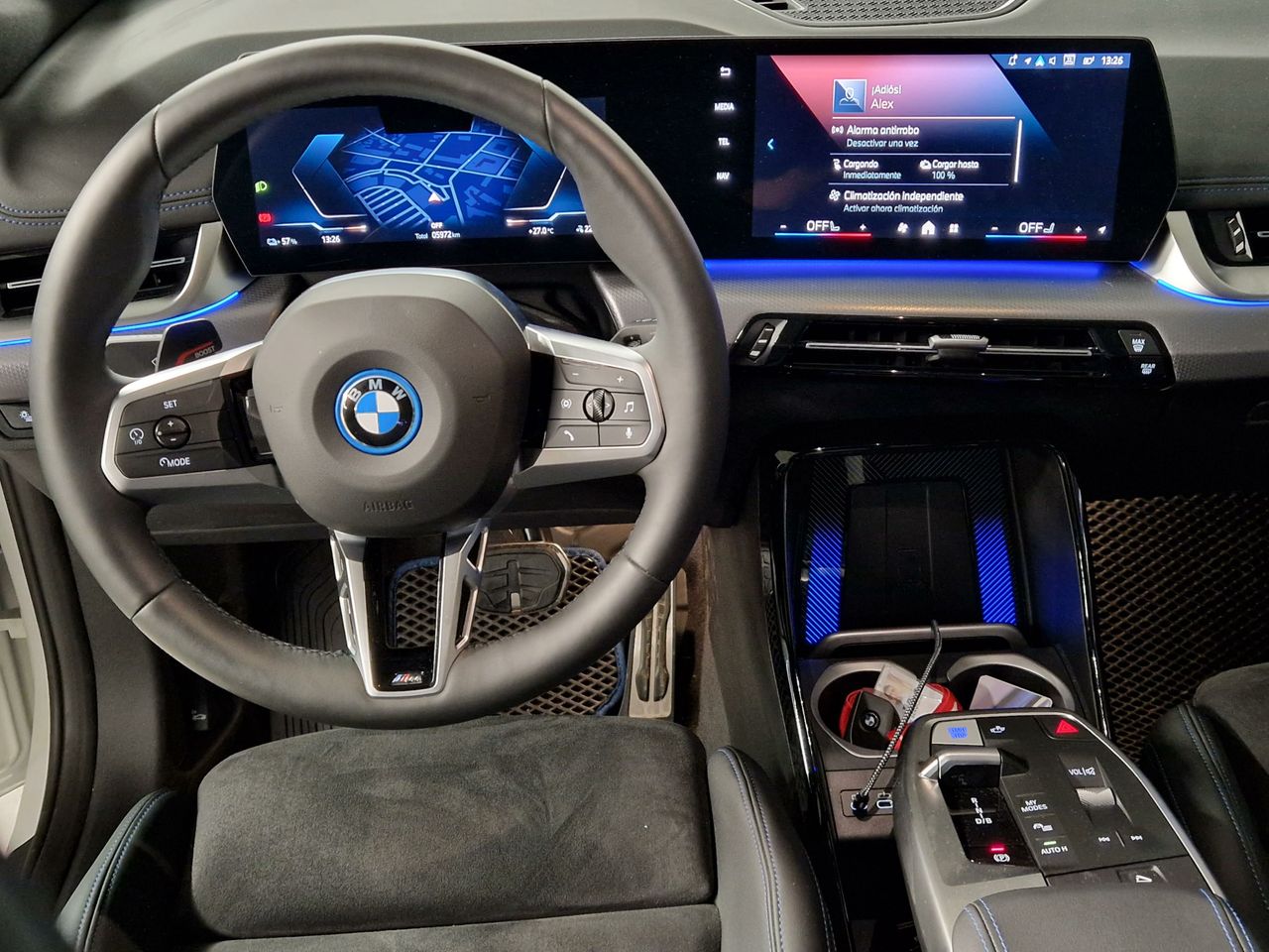 BMW iX1 xDrive30e  - Foto 9