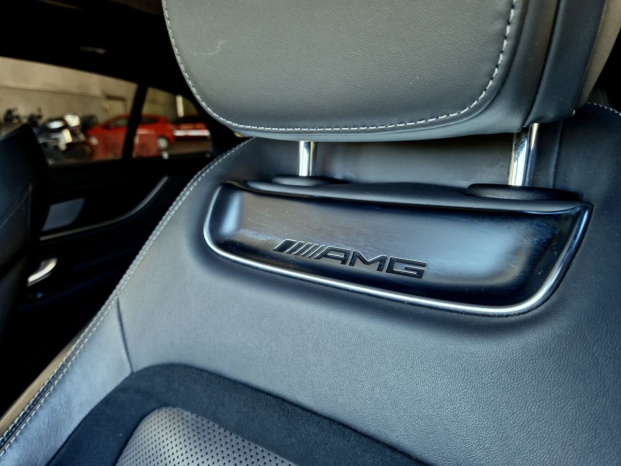 Mercedes AMG-GT  43 4MATIC  - Foto 31