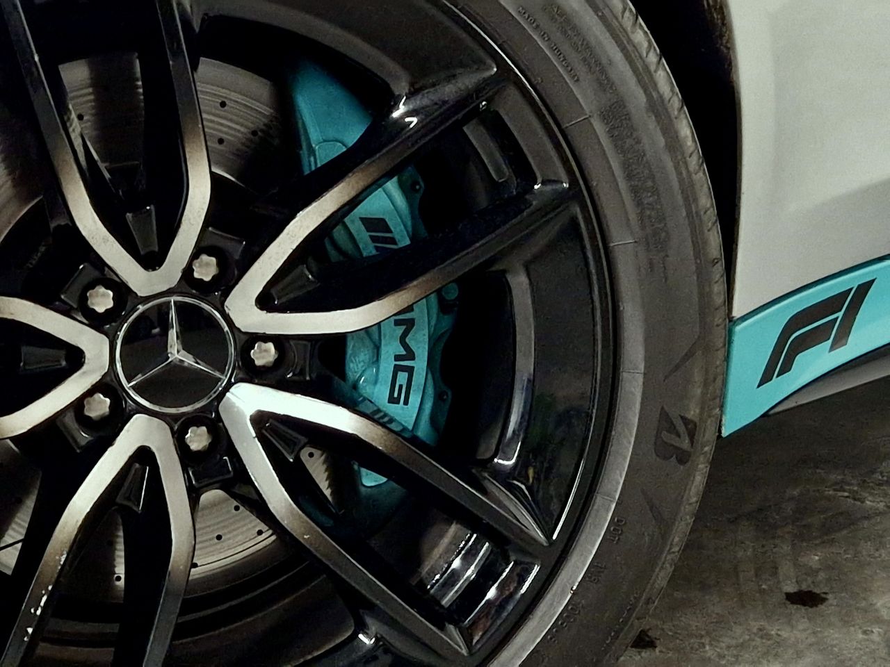 Mercedes AMG-GT  43 4MATIC  - Foto 17