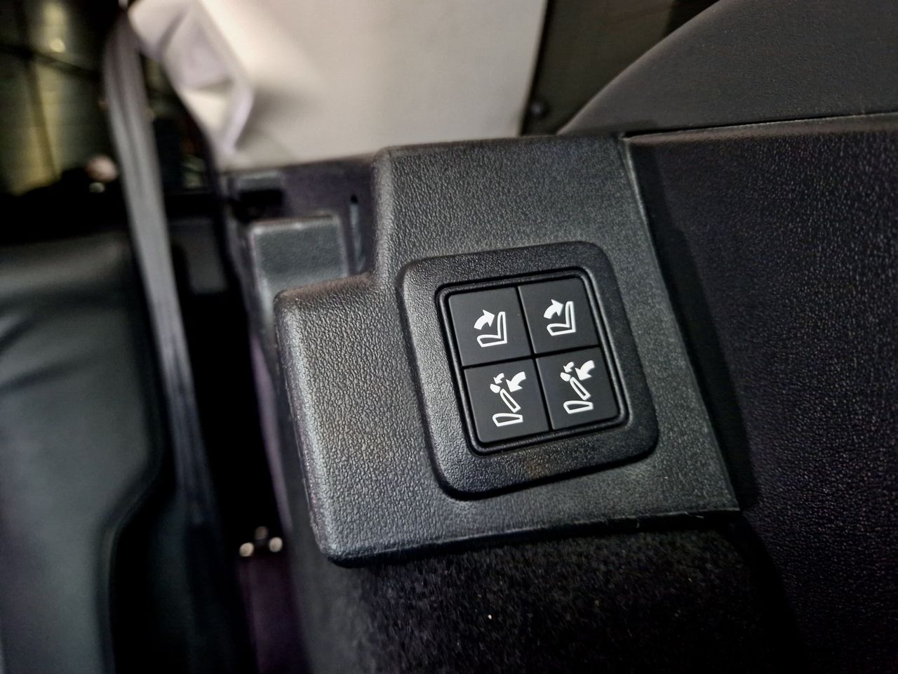 Land-Rover Range Rover Sport HSE  - Foto 28