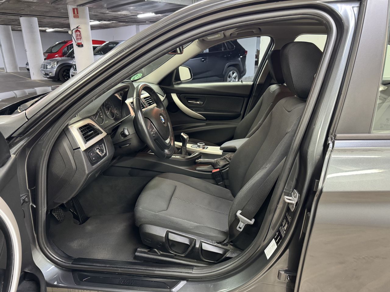 BMW Serie 3 318D  - Foto 10