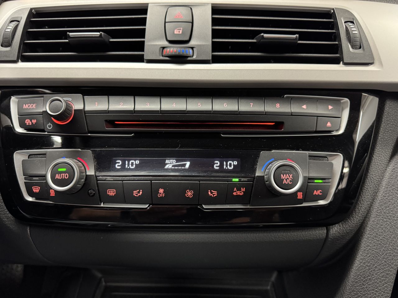 BMW Serie 3 318D  - Foto 20