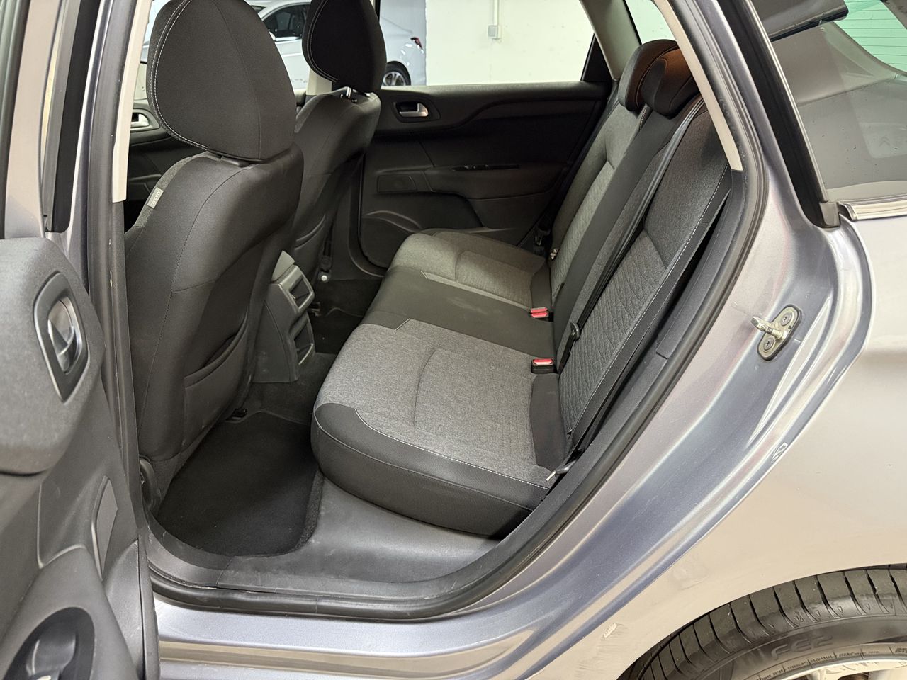 Citroën C4 1.6BlueHDI Live Edition  - Foto 9
