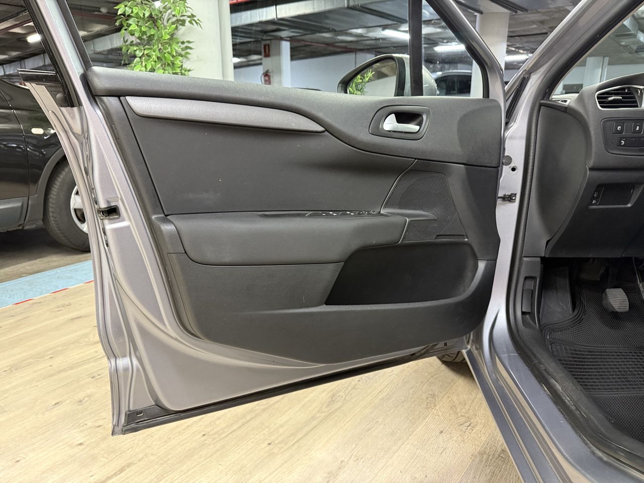 Citroën C4 1.6BlueHDI Live Edition  - Foto 6