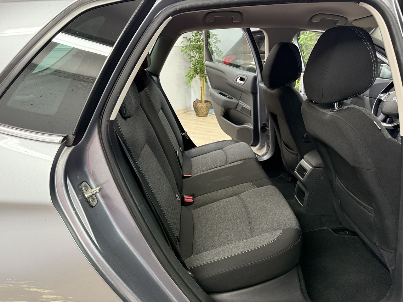 Citroën C4 1.6BlueHDI Live Edition  - Foto 11