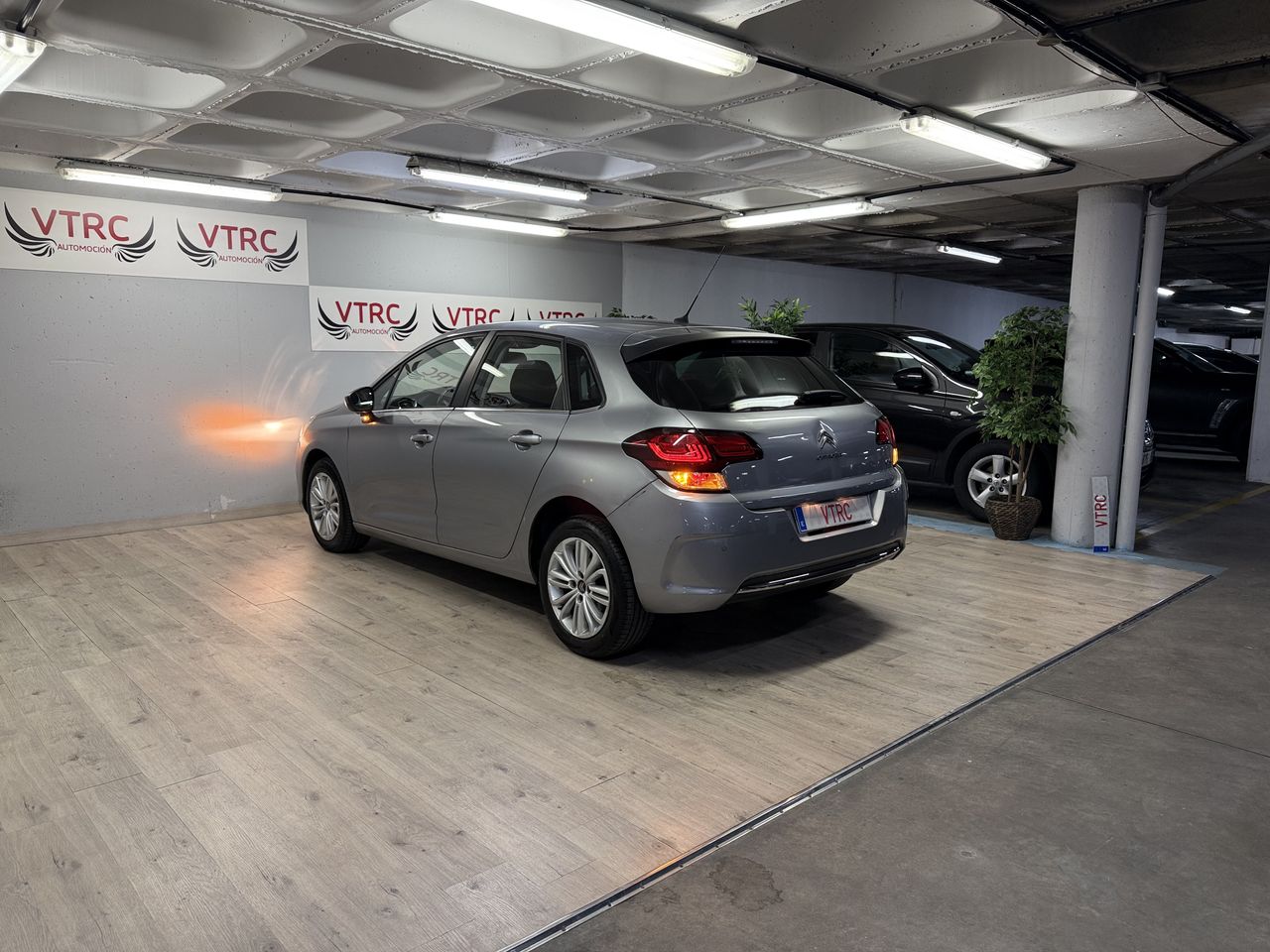 Citroën C4 1.6BlueHDI Live Edition  - Foto 17