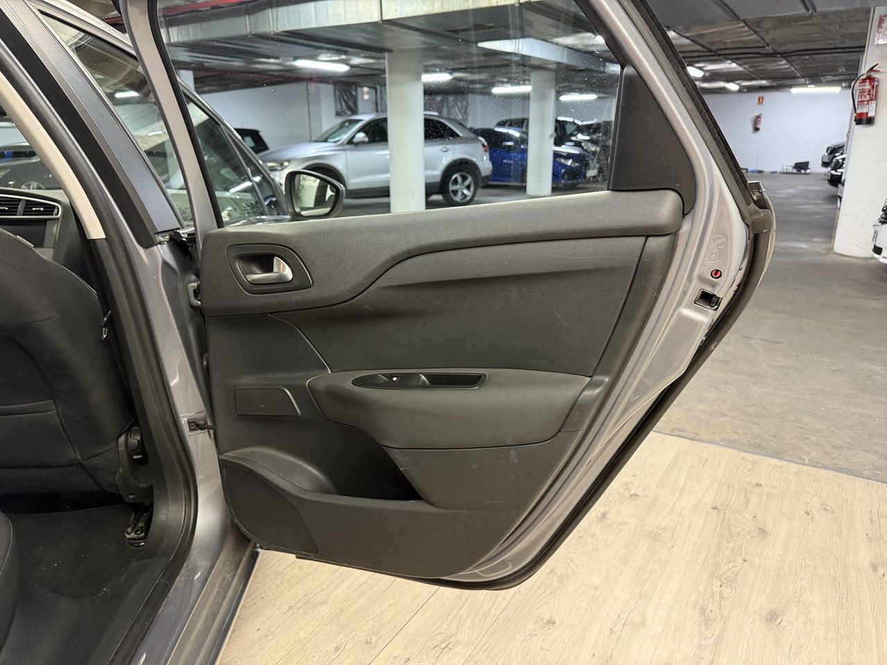 Citroën C4 1.6BlueHDI Live Edition  - Foto 12