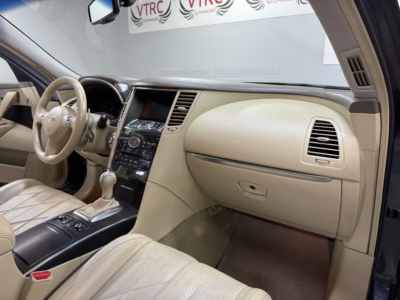 Infiniti FX 3.7 i V6 AWD 24V Auto-S7 320 cv  - Foto 16