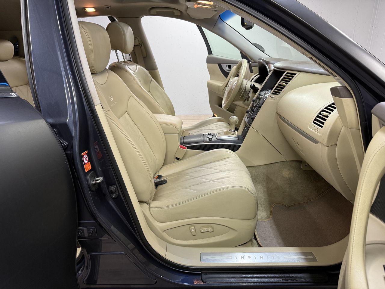 Infiniti FX 3.7 i V6 AWD 24V Auto-S7 320 cv  - Foto 14