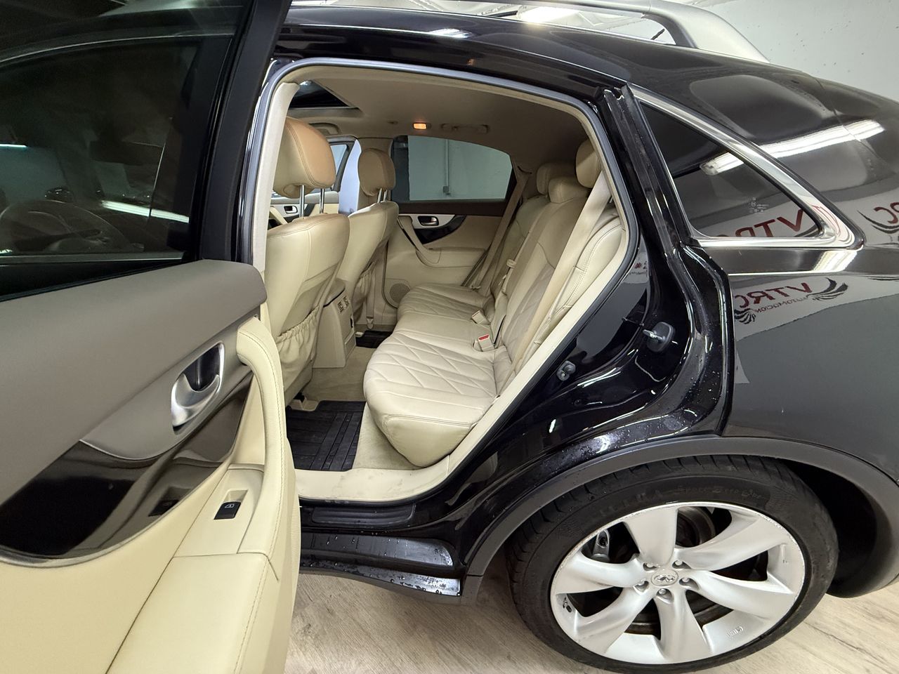 Infiniti FX 30D s  - Foto 12