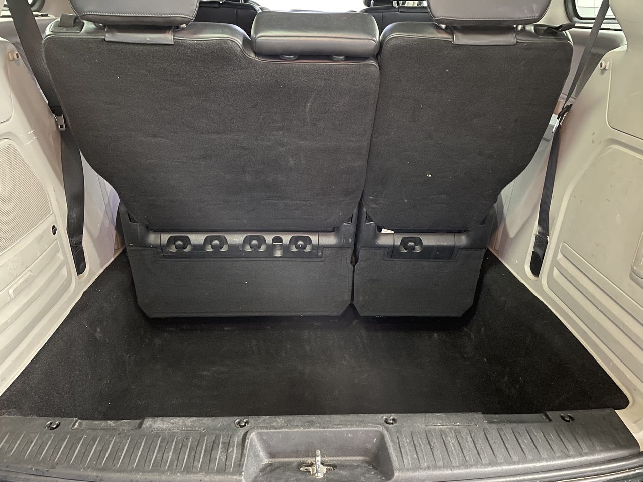 Lancia Voyager 2.8CRDi  - Foto 24