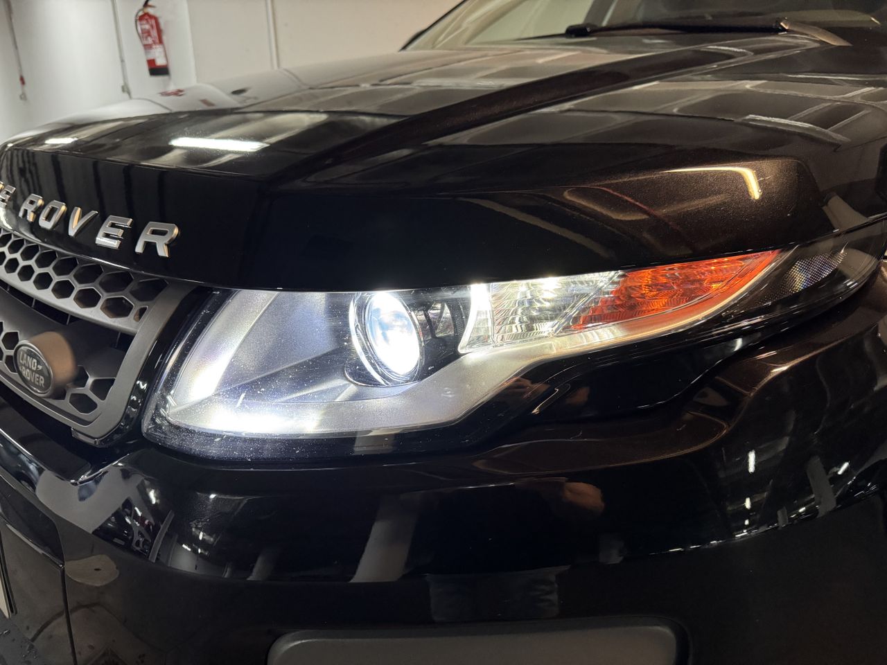 Land-Rover Range Rover Evoque 2.0eD4 Pure 2WD 150, 110kW/150 PS  - Foto 30